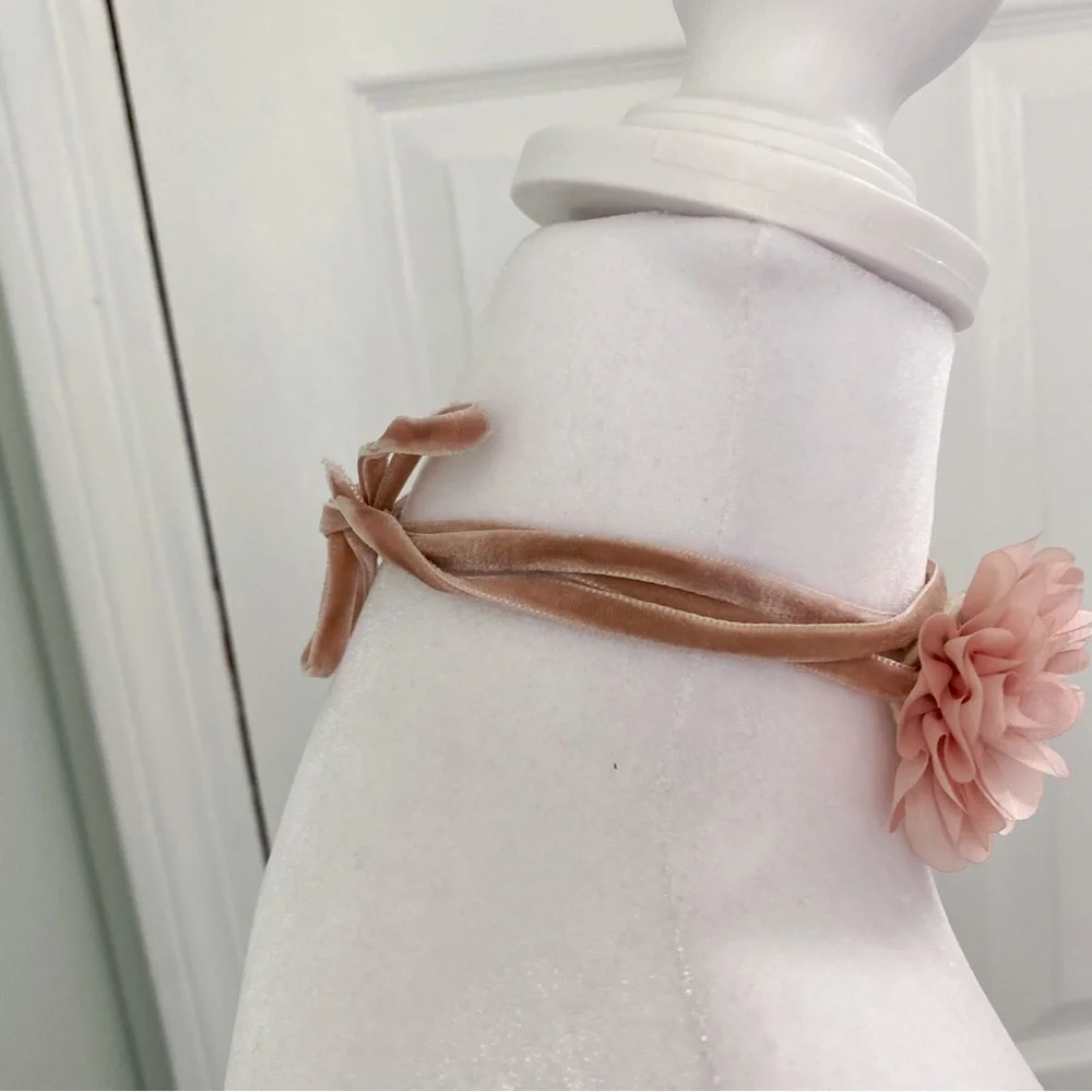 ᴇᴜᴄ ᴠᴇʟᴠᴇᴛ ᴡʀᴀᴘ ꜱᴇʟꜰ-ᴛɪᴇ ᴄᴀᴍɪʟʟɪᴀ ꜰʟᴏᴡᴇʀ ᴄʜᴏᴋᴇʀ - Picture 4 of 13